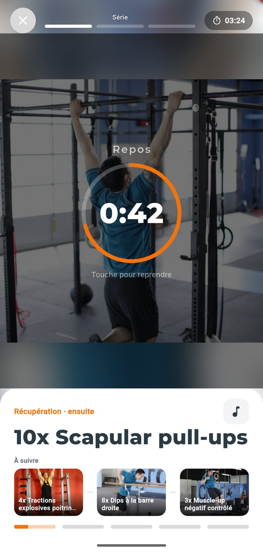 Le repos chronométré dans Tribos : un anneau orange décompte 59 secondes avant la série suivante